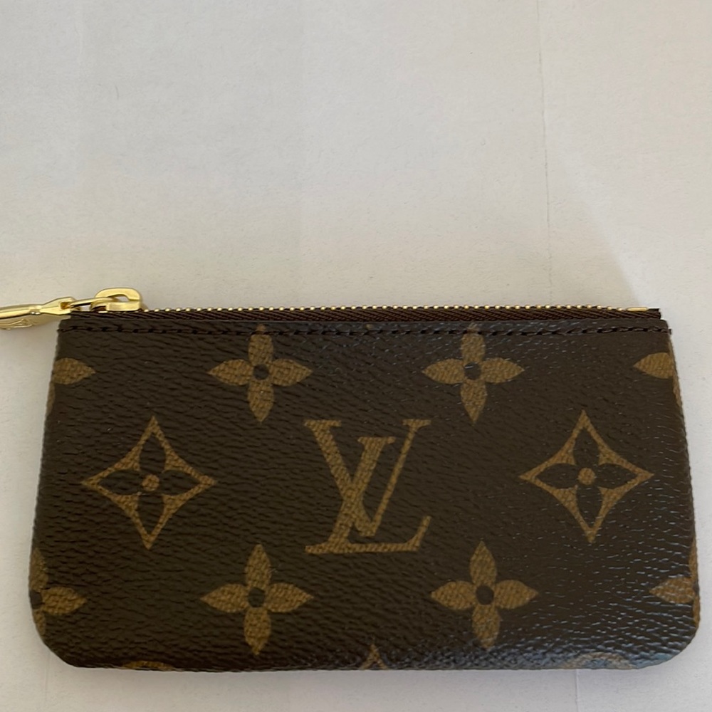 Authentic New Louis Vuitton LV  Monogram Key Pouch